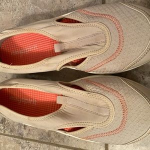 EasySpirit Womens Slip-on Shoe 9.5